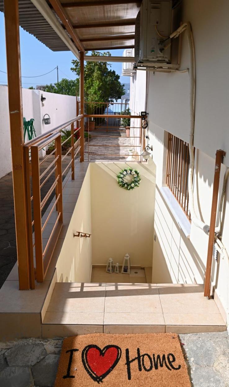 Oasis Lower Ground Floor Apartment Árgos Eksteriør bilde