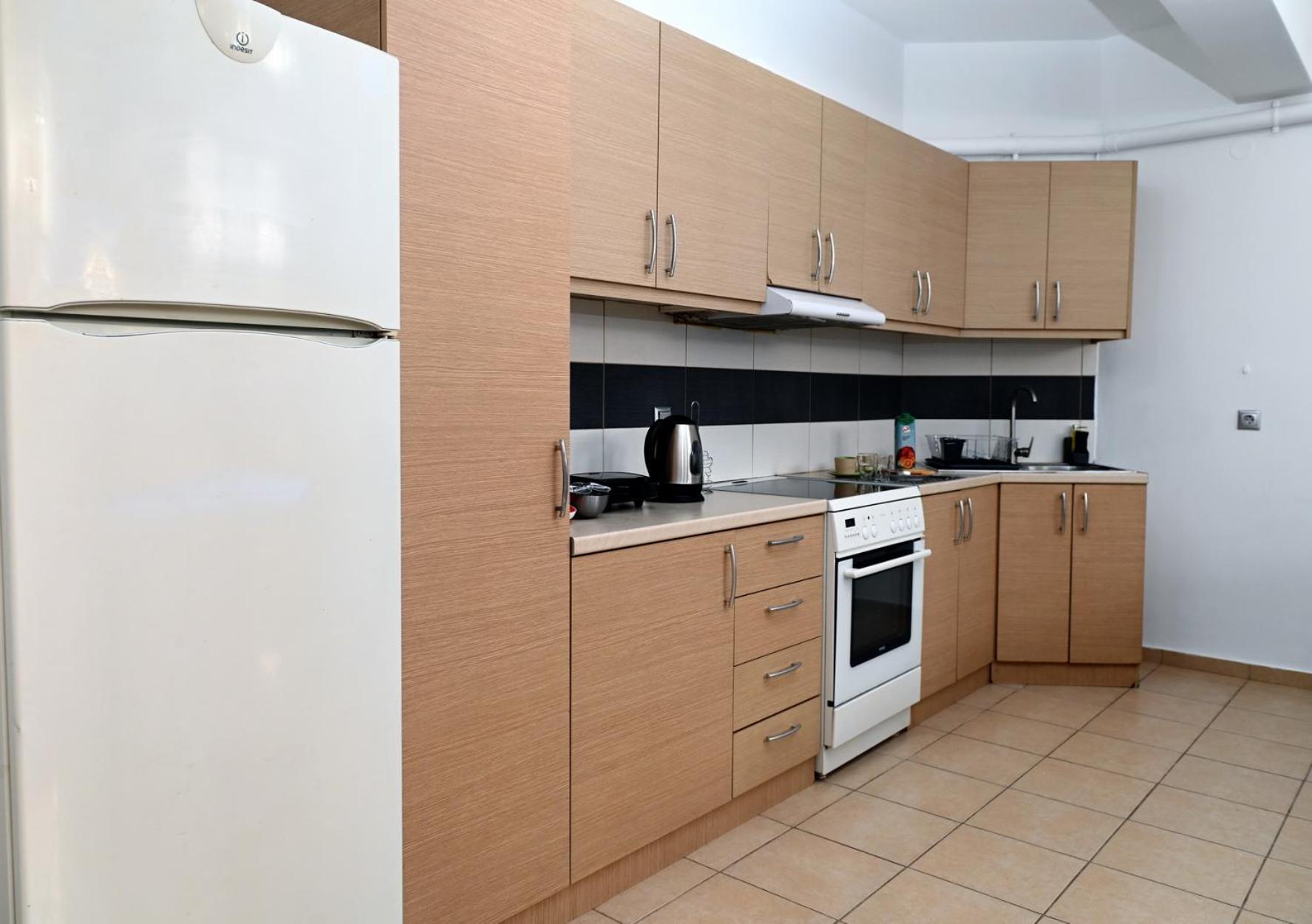 Oasis Lower Ground Floor Apartment Árgos Eksteriør bilde