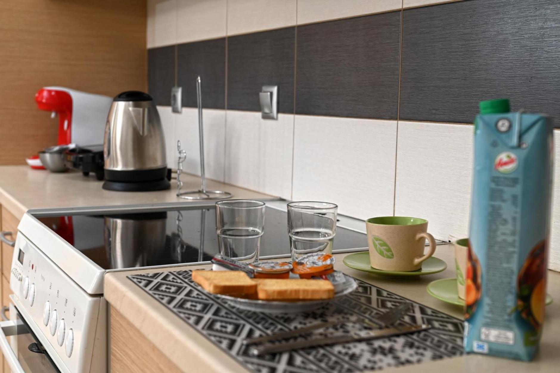 Oasis Lower Ground Floor Apartment Árgos Eksteriør bilde