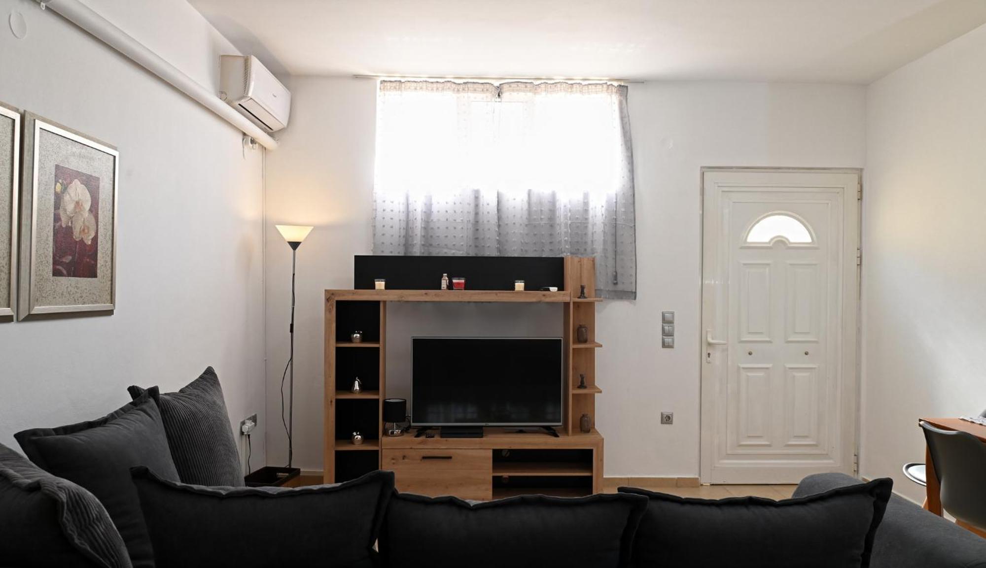Oasis Lower Ground Floor Apartment Árgos Eksteriør bilde